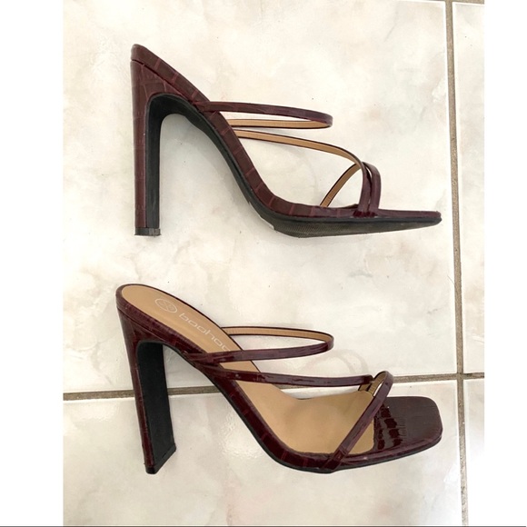 Burgundy strappy heels - Picture 3 of 4